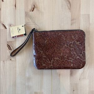 Patricia Nash Glitter Rose Gold Cassini Wristlet